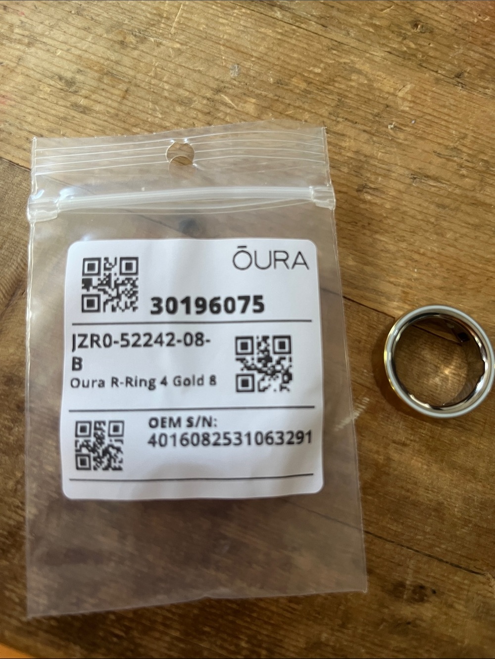 Oura ring
Brand new
Gold, size 8 - Picture 3 of 6